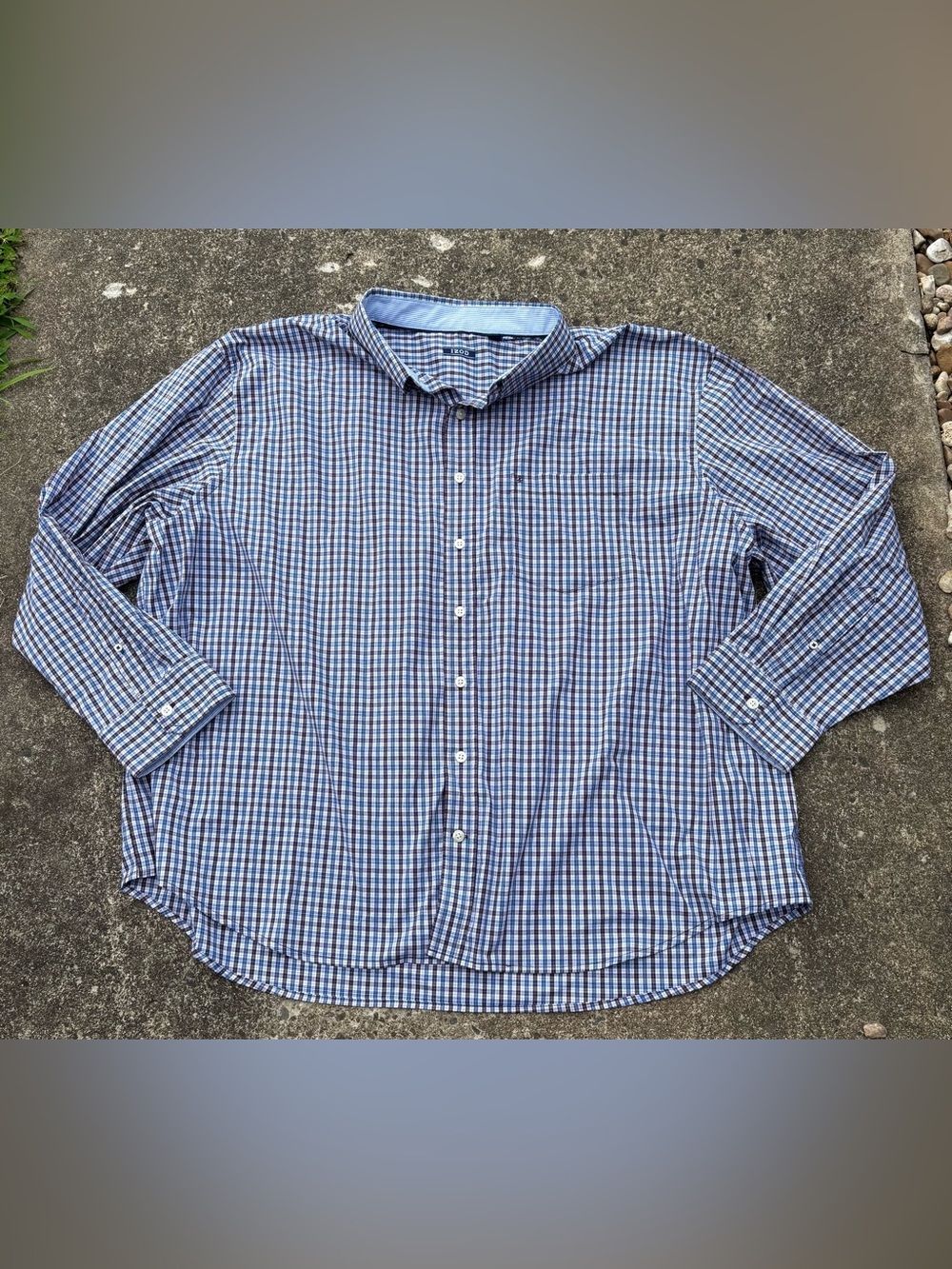 Izod Men's Blue and White Checked Button-Down Shirt
